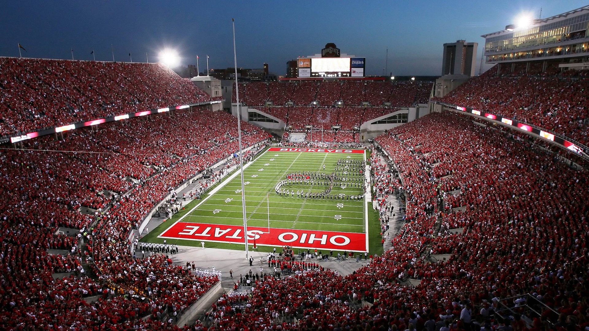 东契奇连续三场30+表现引爆全场，东契奇比赛视频集锦